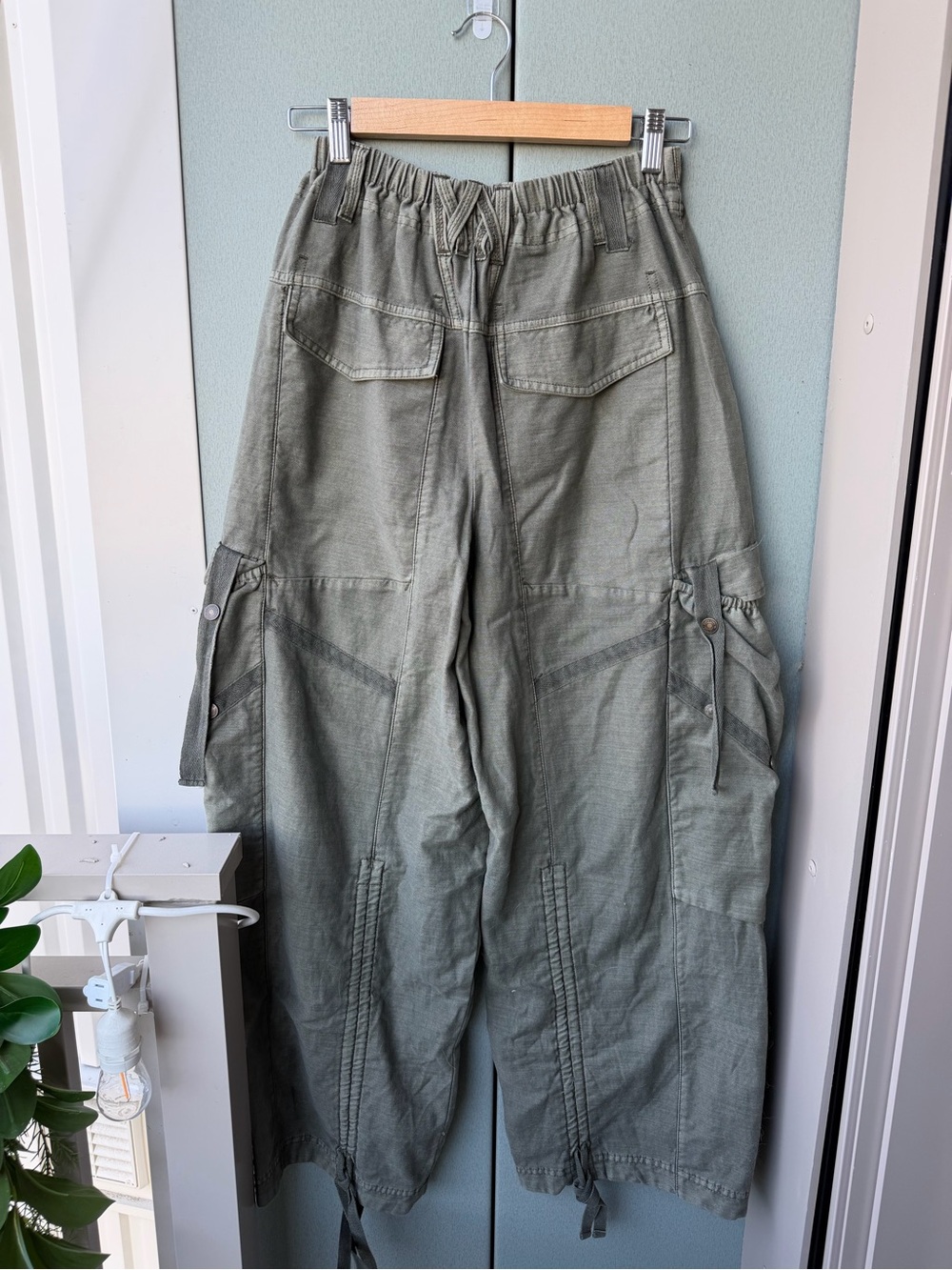 Free People Utility Cargo Pants NWT - Picture 6 of 10